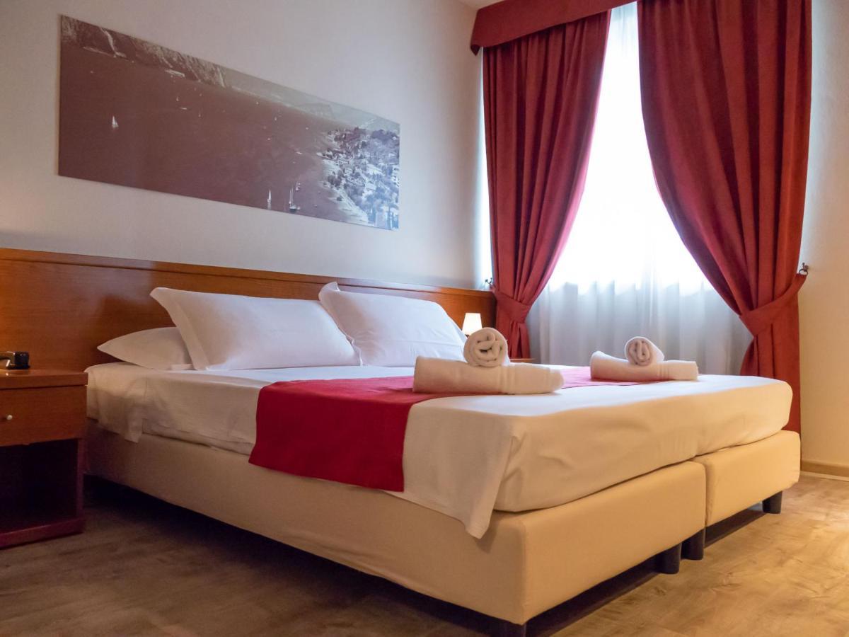 Hotel Venezia Park - Enjoy Holiday Castelnuovo del Garda Exterior foto