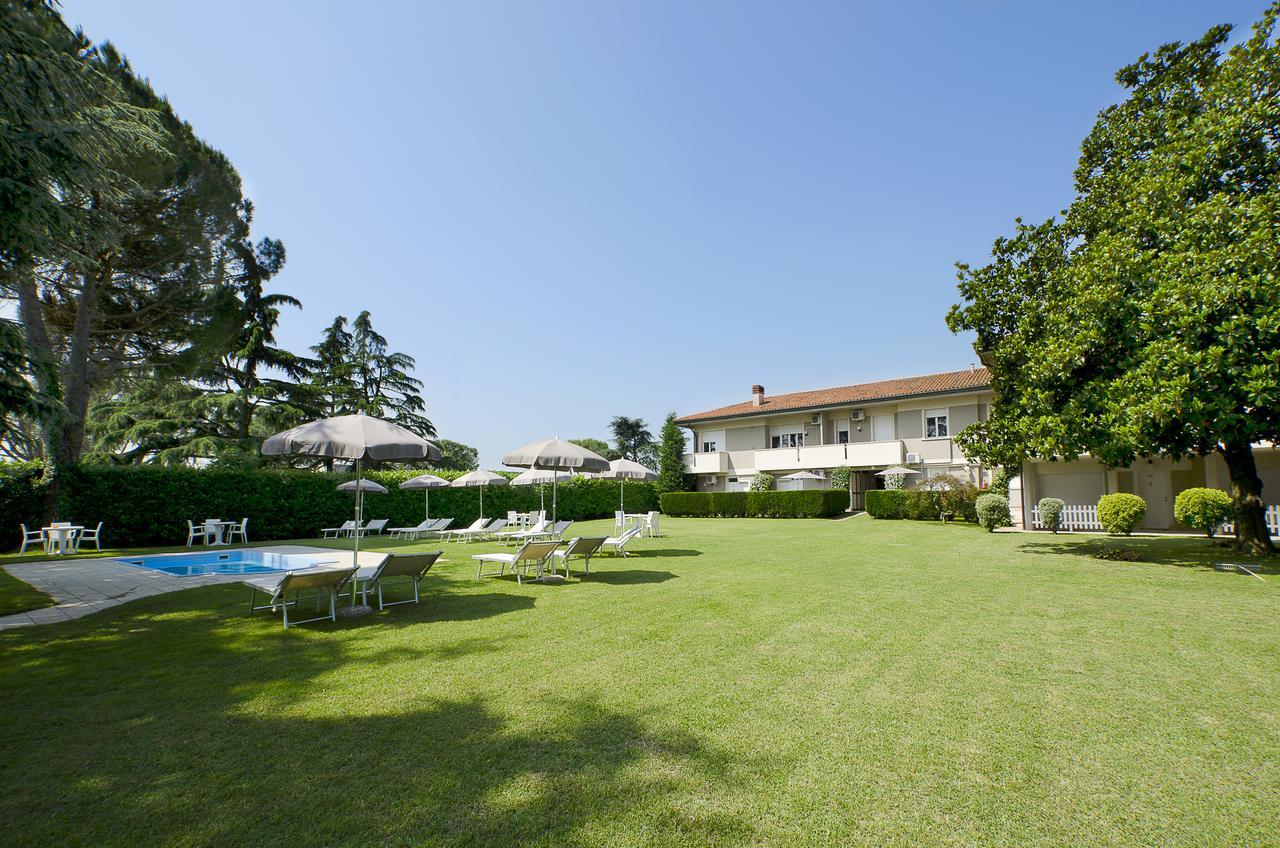 Hotel Venezia Park - Enjoy Holiday Castelnuovo del Garda Exterior foto